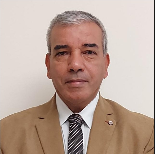 أ.د. عباس شراقي